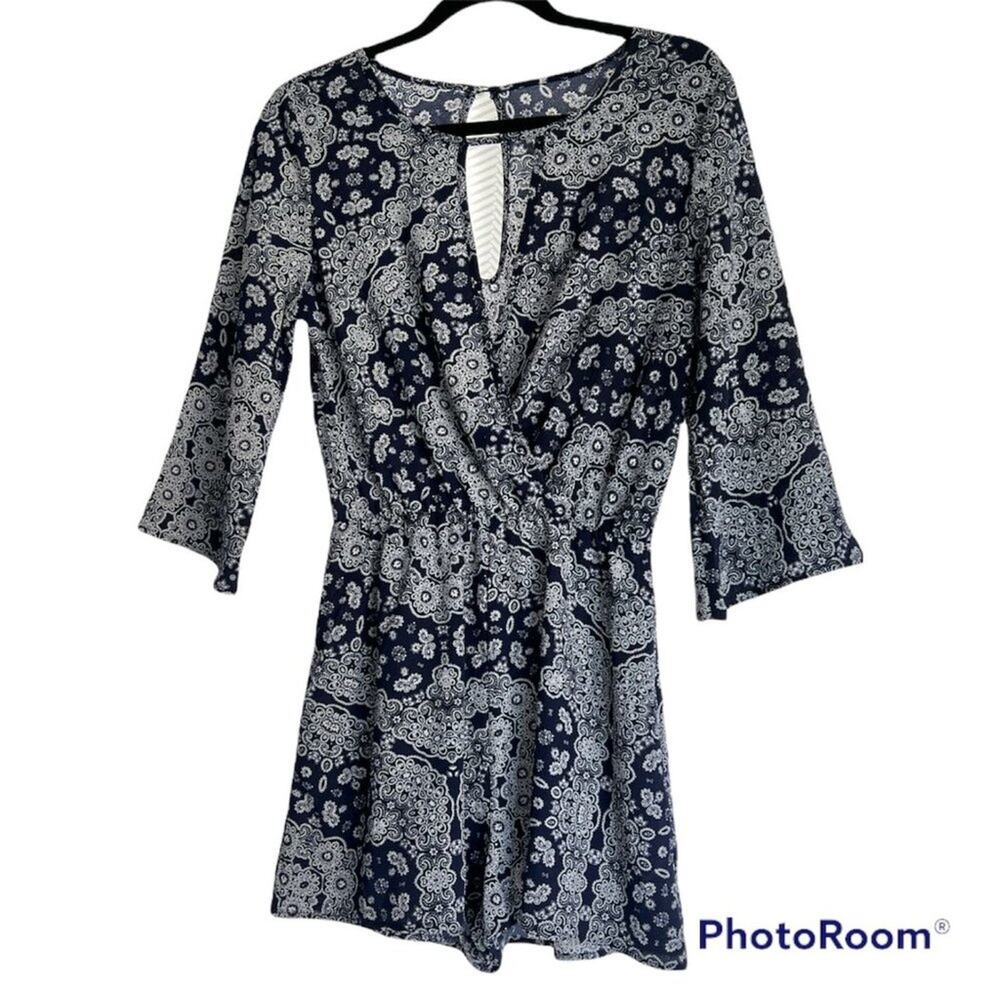 Hippie Chic Navy Paisley 3/4 bell sleeve romper Size Small